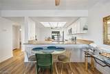 902 48th Terrace - Photo 12