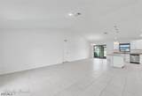 217 20th Terrace - Photo 3