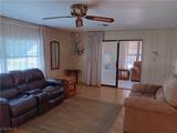 610 Friendly Place - Photo 2