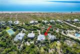 4960 Joewood Drive - Photo 4
