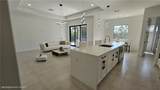 812 Hibiscus Avenue - Photo 7
