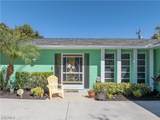 913 26th Terrace - Photo 2