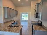 925 8th Place - Photo 3