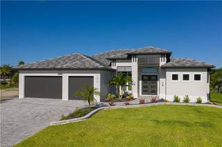 730 NW 38th PL