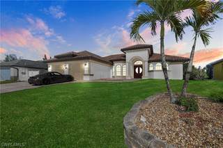3041 SW 11th PL