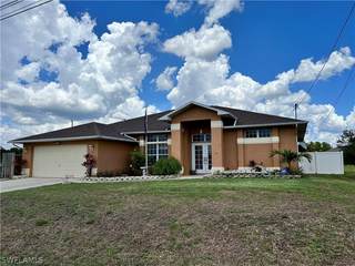 2729 NE 20th PL