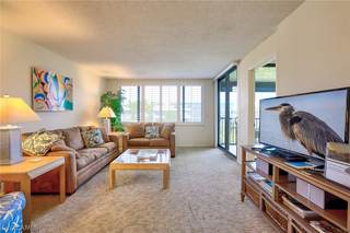 979 East gulf Dr