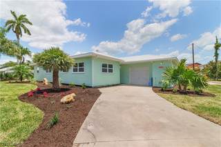 2704 Sanibel BLVD