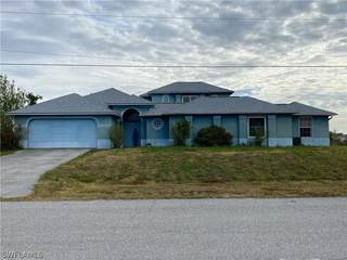 1515 NE 19th AVE