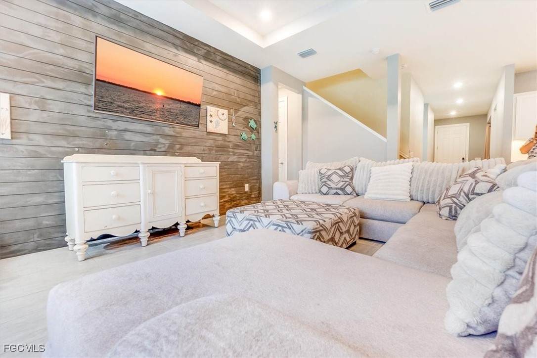 3548 Hampton Circle - Photo 1