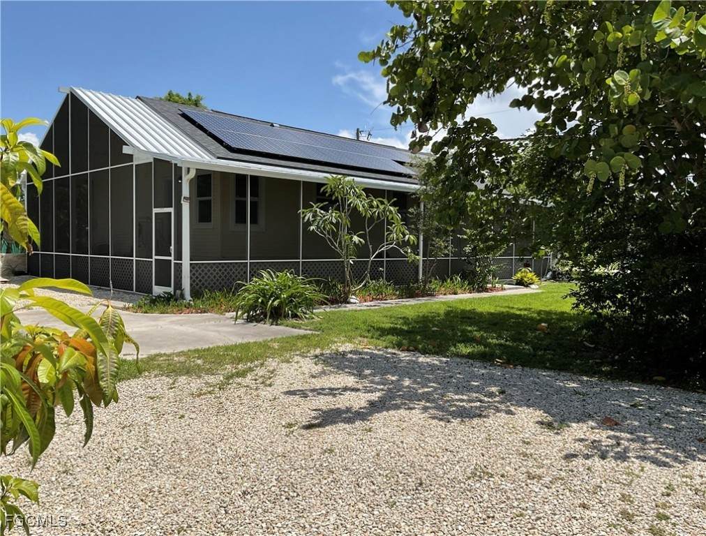 7256 Victory Road - Photo 1