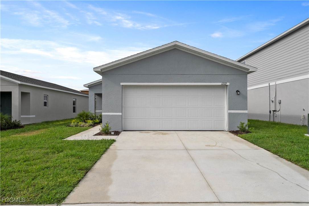 870 Friendship Circle - Photo 1