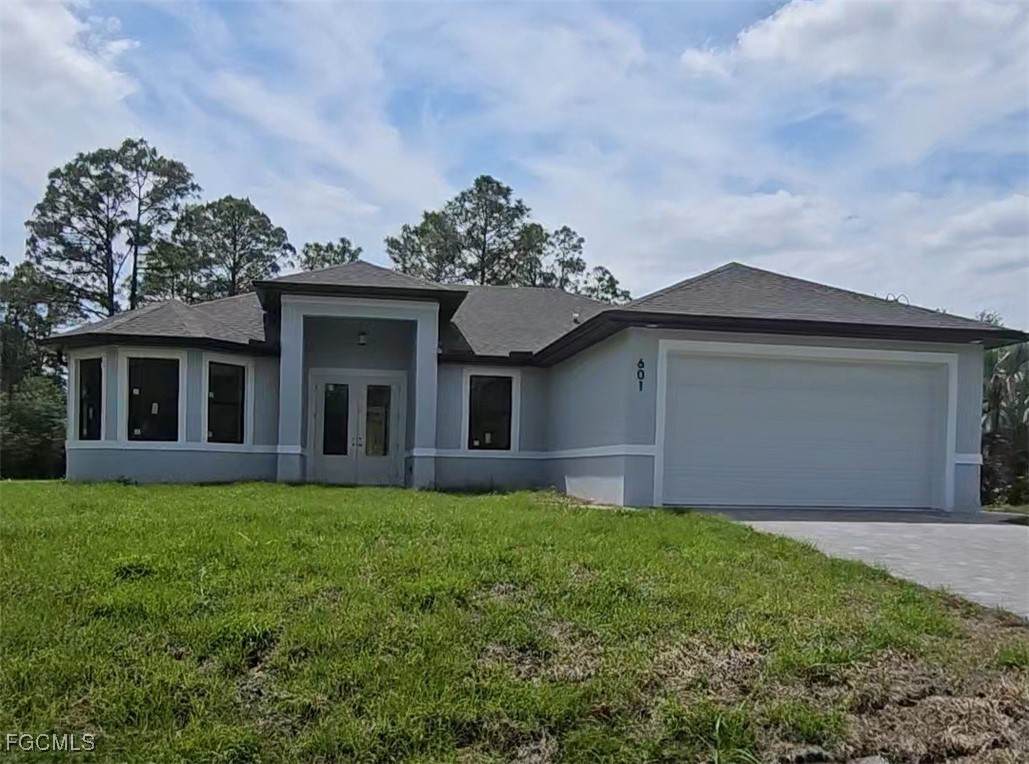 601 Hibiscus Avenue - Photo 1