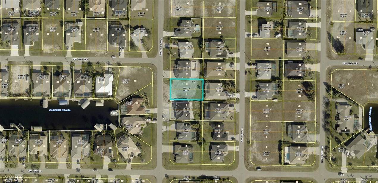 1612 39th Avenue - Photo 1