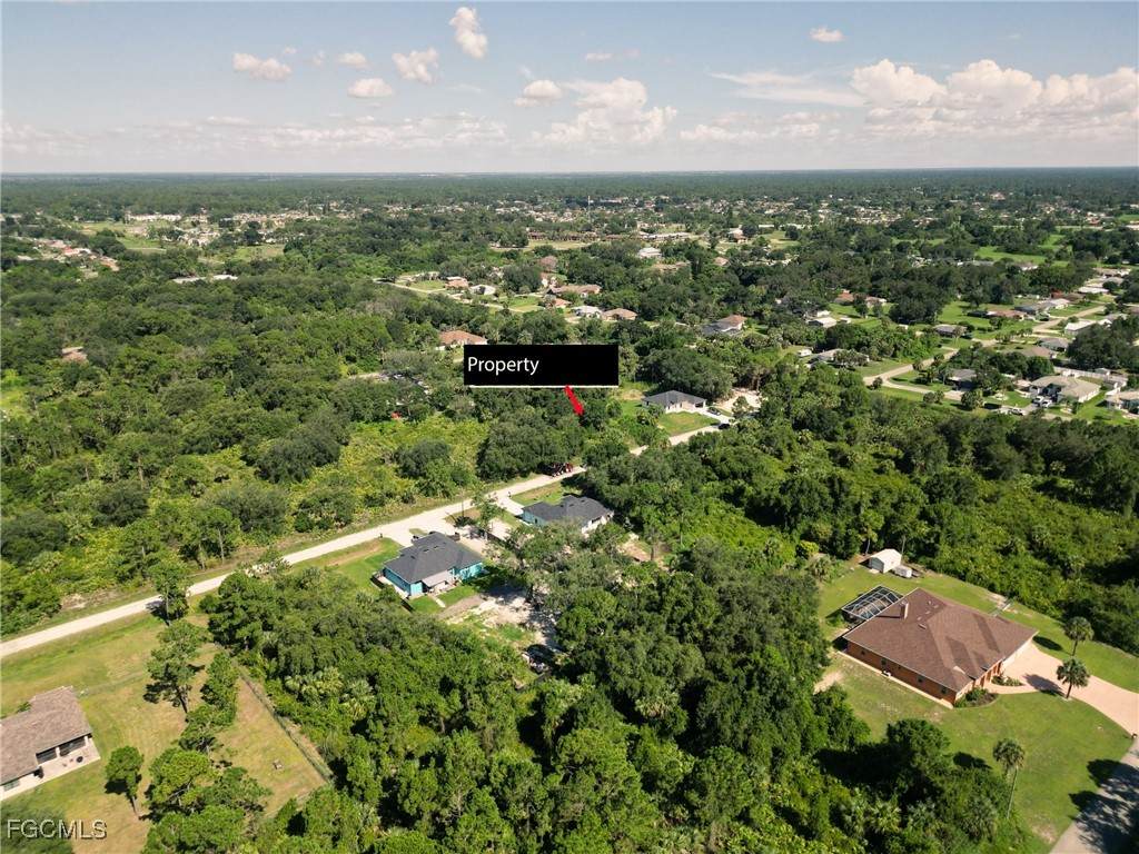 404 Thompson Avenue - Photo 1