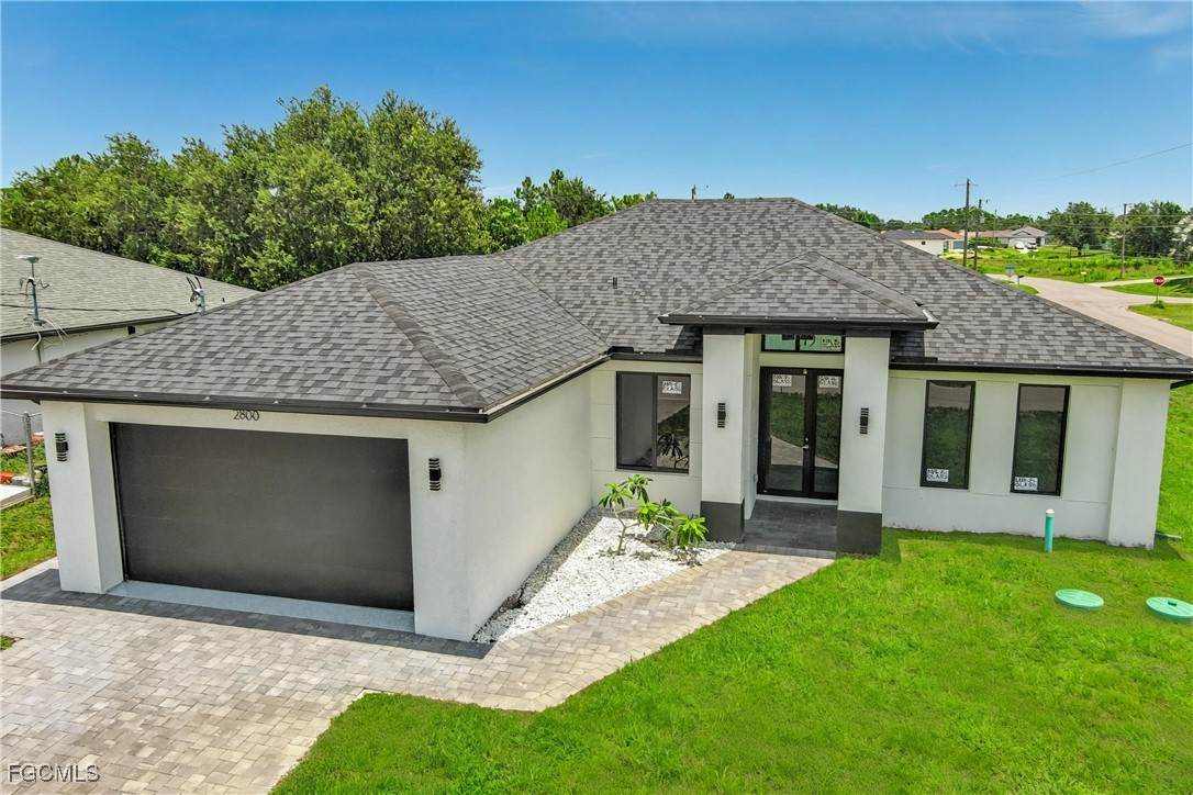 2800 33rd Street - Photo 1