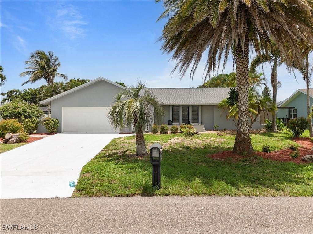 924 21st Lane - Photo 1