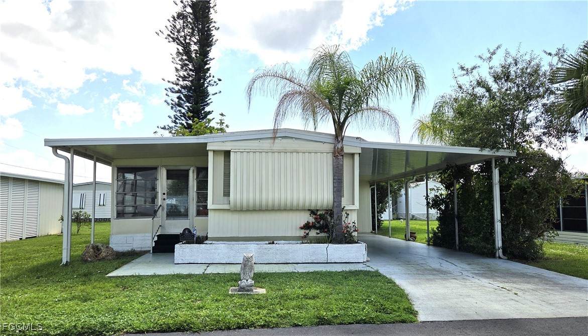 623 Vista Drive - Photo 1