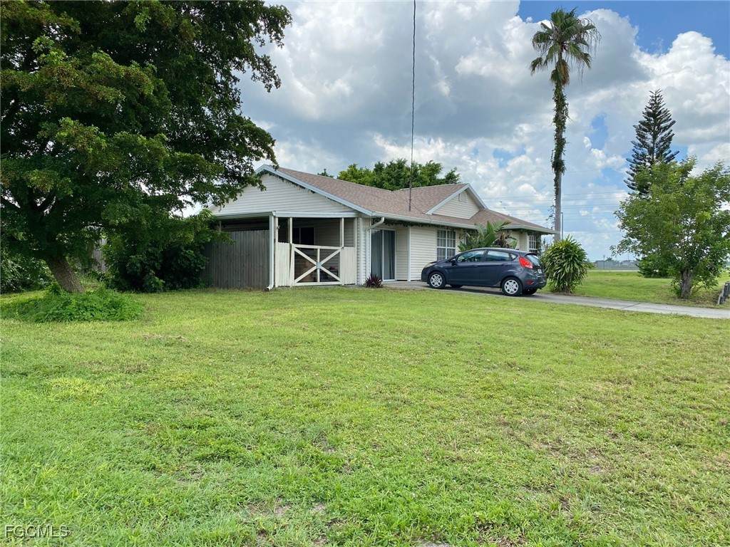 705 Jack Avenue - Photo 1