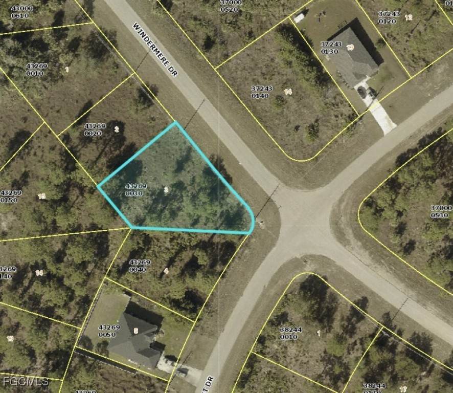 601 Windermere Drive - Photo 1