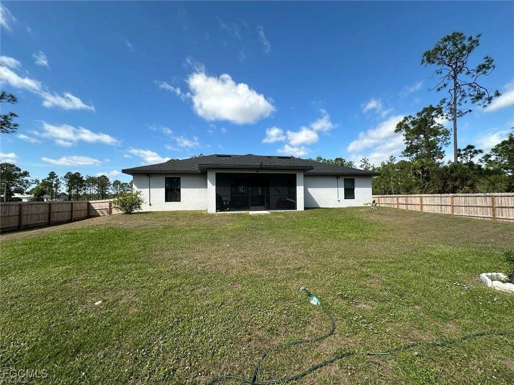 504 Moore Avenue - Photo 1