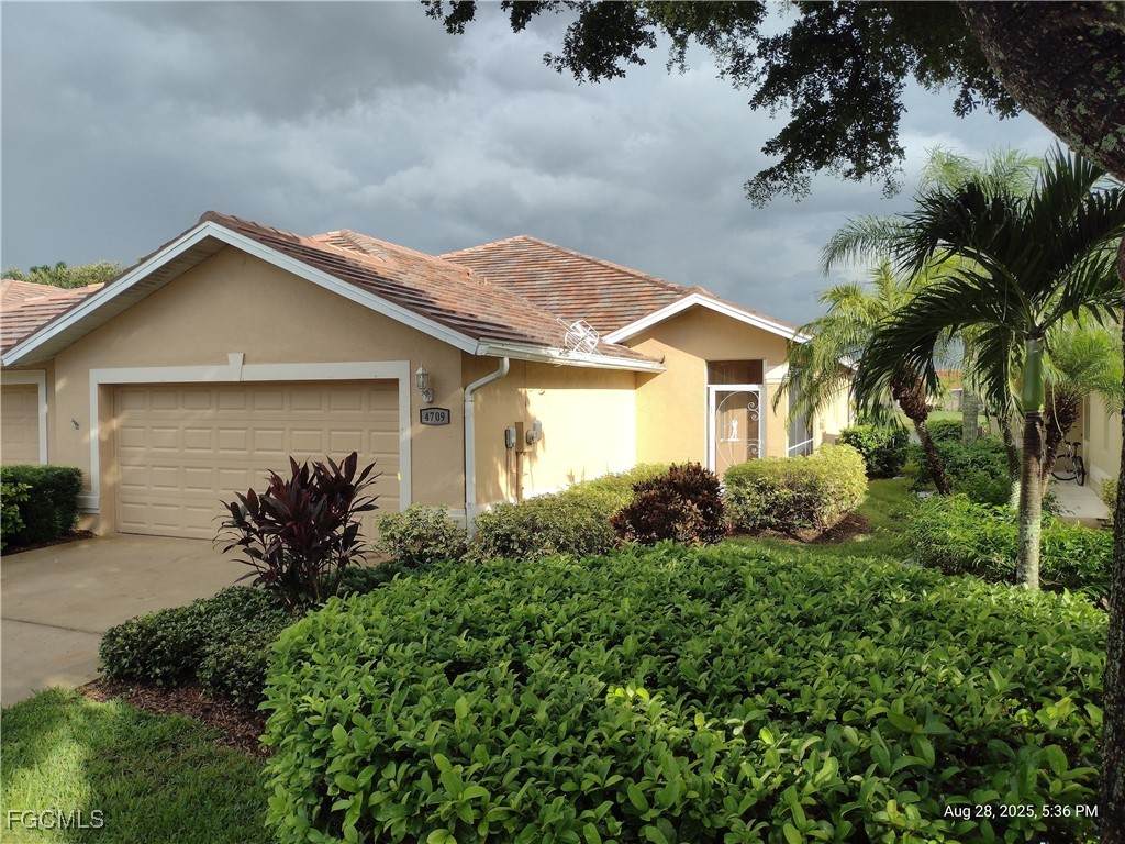 4709 Fairloop Run - Photo 1