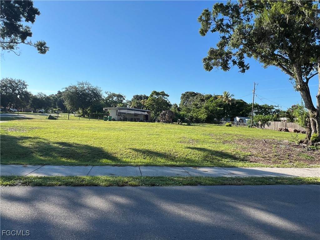 217 Adams Avenue - Photo 1