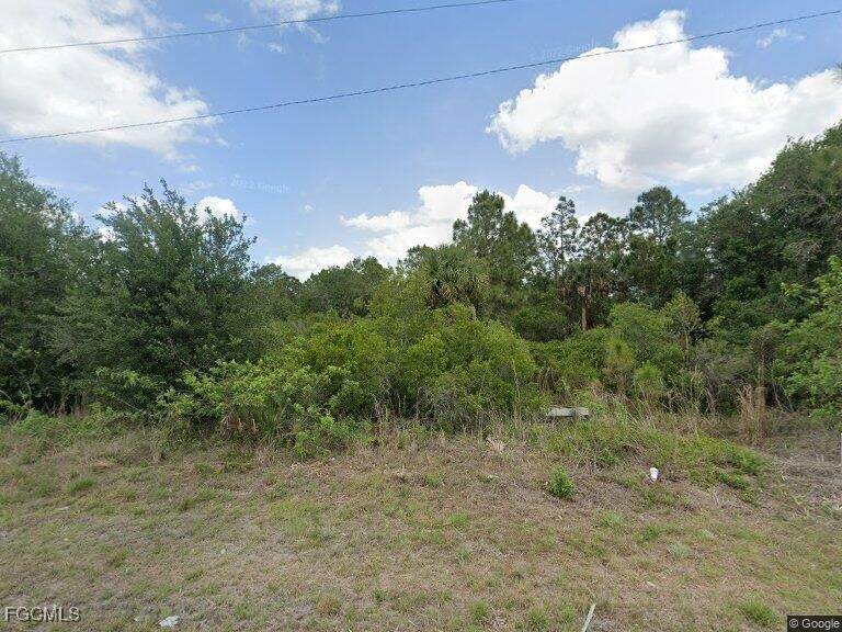 553 Hawthorne Avenue - Photo 1