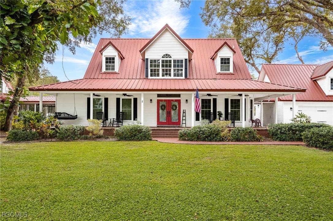 1444 Winchester Avenue - Photo 1