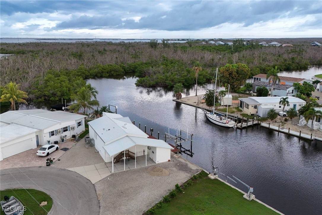 3952 Blueberry Lane - Photo 1