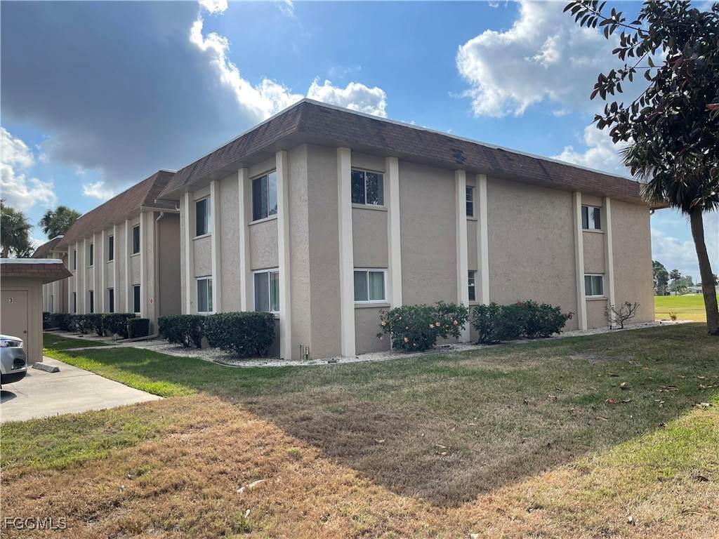 1739 Golf Club Drive - Photo 1