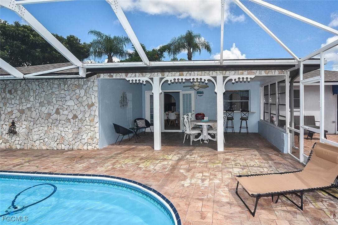 138 30th Street - Photo 1