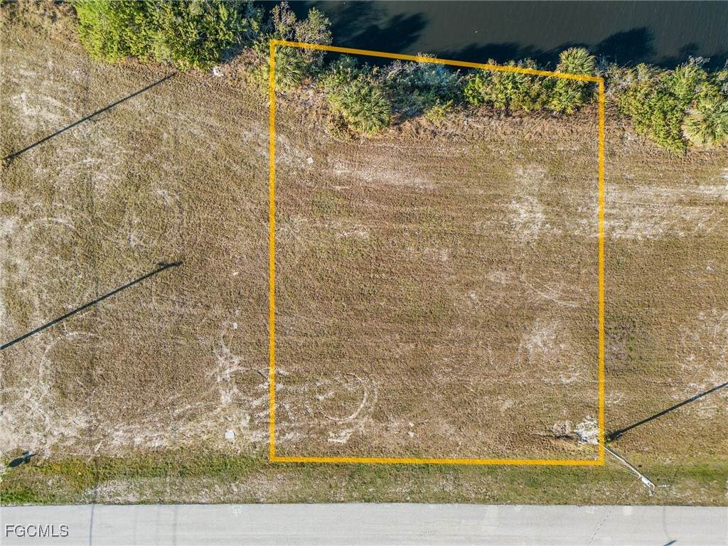 2321 25th Street - Photo 1