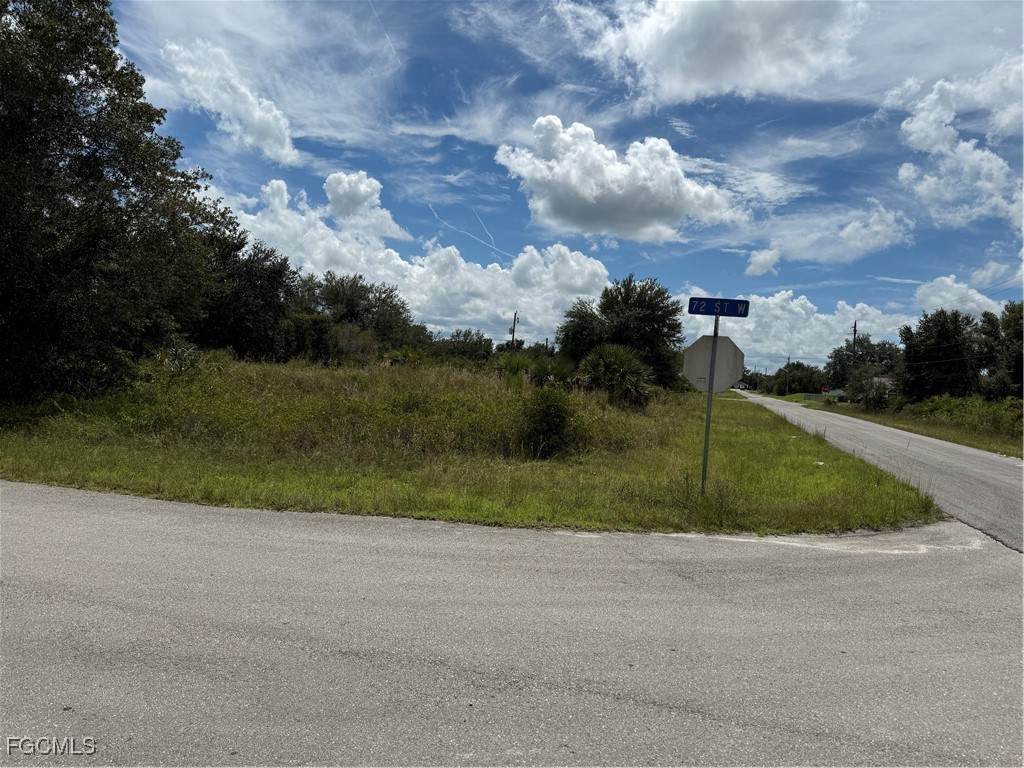 2513 72nd Street - Photo 1