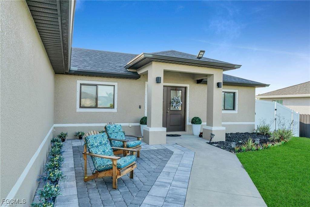 2208 42nd Place - Photo 1