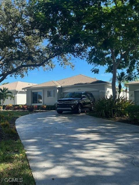 9510 Village View Boulevard - Photo 1