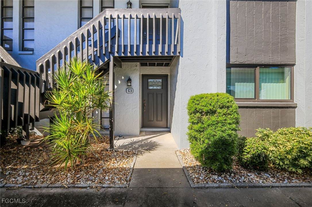 4928 Vincennes Street - Photo 1