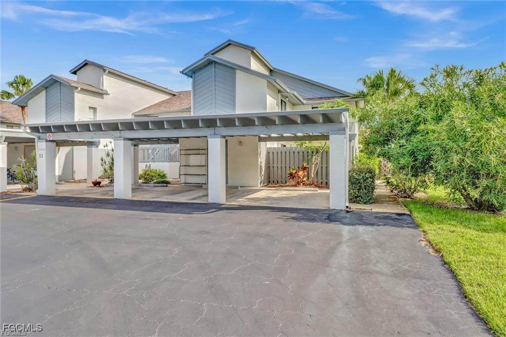 17452 Woodland Trace - Photo 1