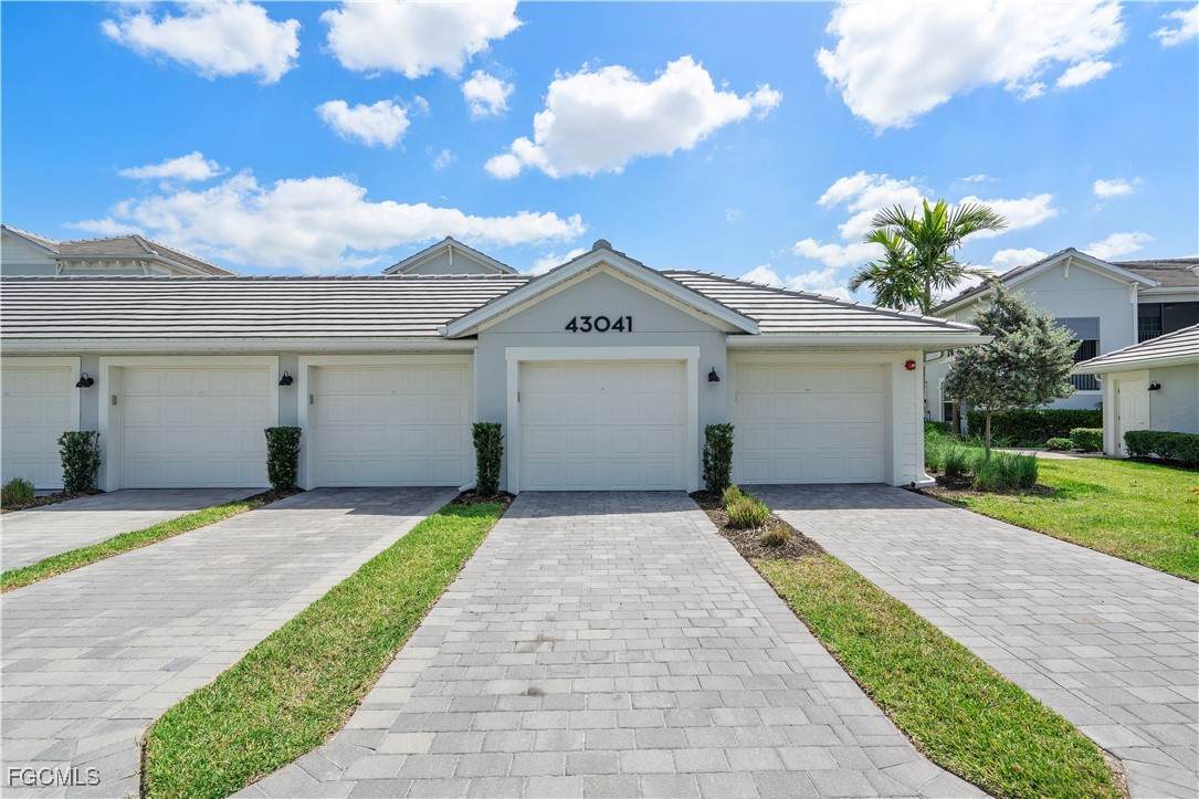 43041 Greenway Boulevard - Photo 1
