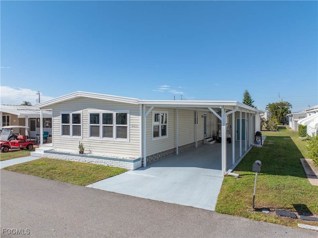 16033 Hibiscus Way - Photo 1