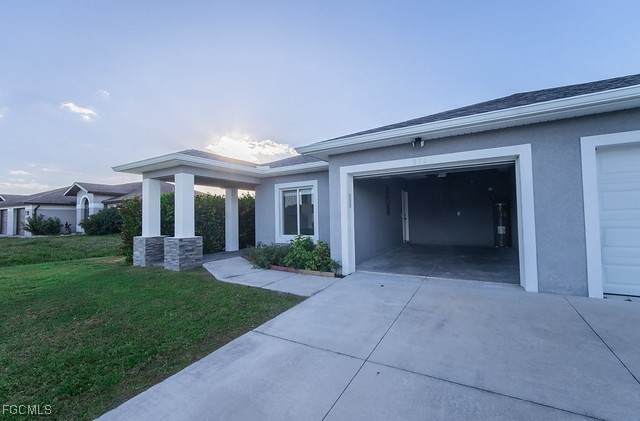 390 Pennfield Avenue - Photo 1