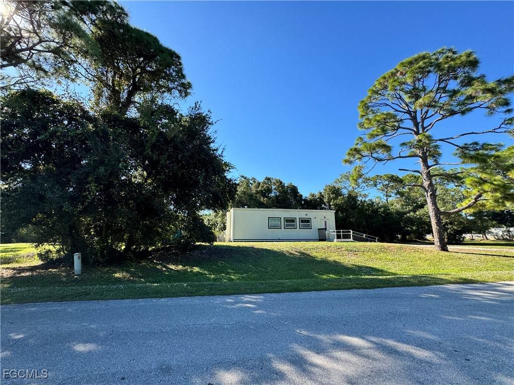 1385 Touchstone Road - Photo 1