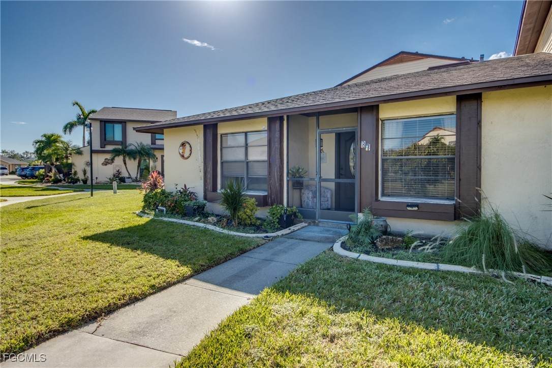 628 12th Court - Photo 1