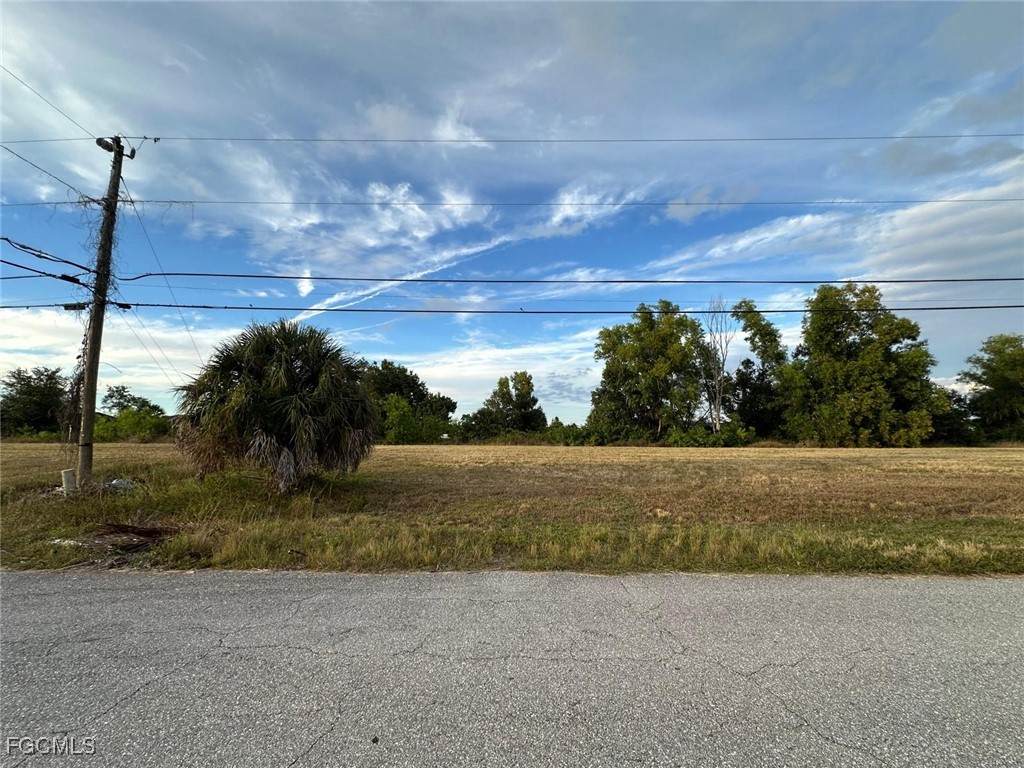 2137 25th Terrace - Photo 1