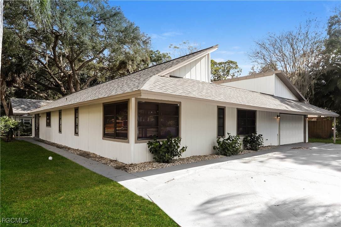 1054 Mohegan Road - Photo 1