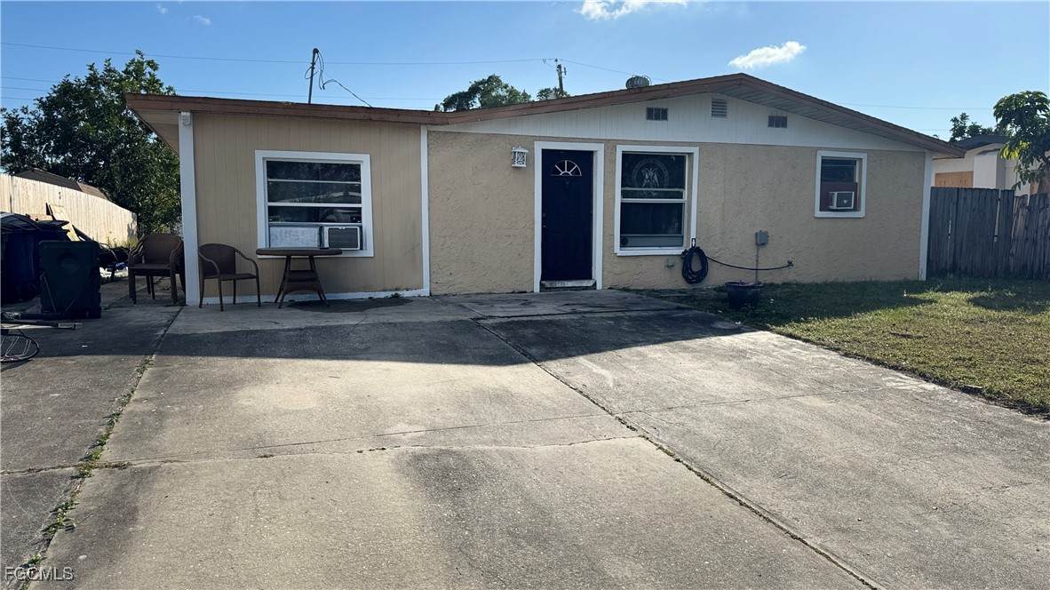 2184 Coronet Street - Photo 1