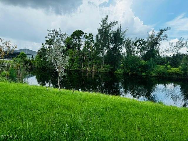 1005 11th Court - Photo 1