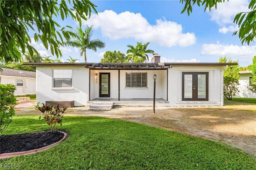 4472 Riverside Drive - Photo 1