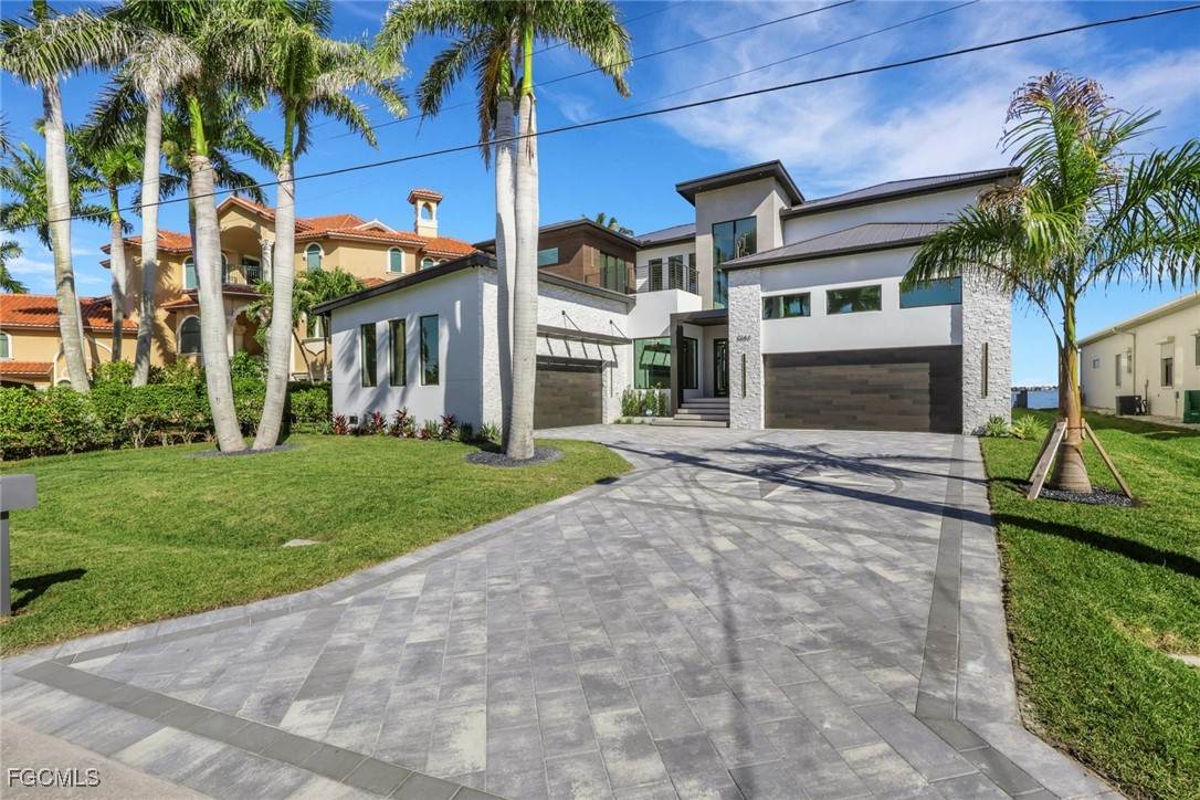 5653 Riverside Drive - Photo 1