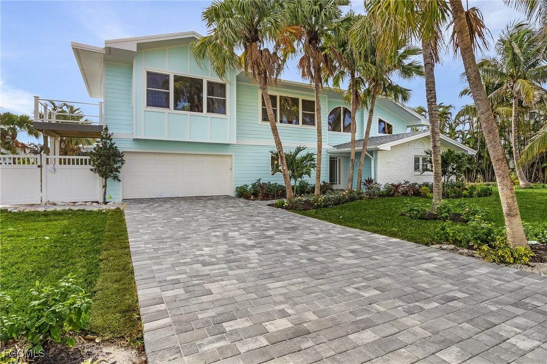 1543 San Carlos Bay Drive - Photo 1